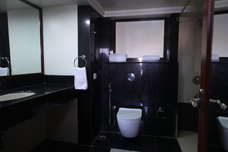 Bathroom 5, Eastin Hotels, Hyderabad