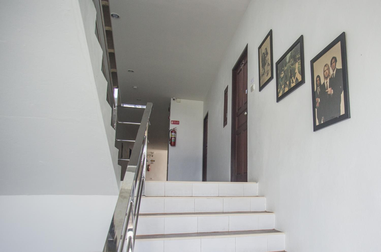 Others 5, The Glasshouse Place, Muang Trang