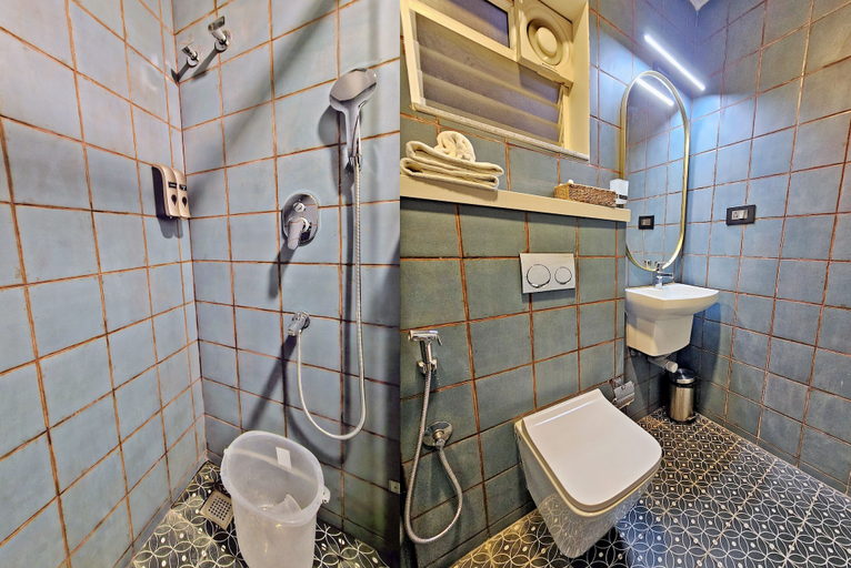 Bathroom 3, Sea Gadabout - Seaside Stays, Puducherry