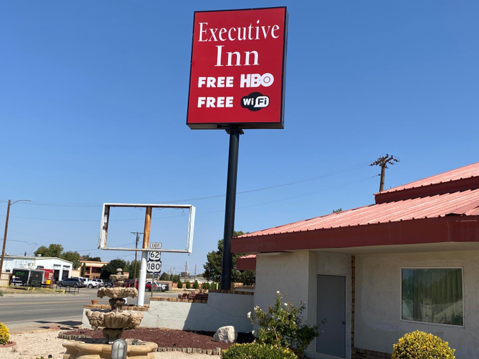 Others 2, Executive Inn, Lea