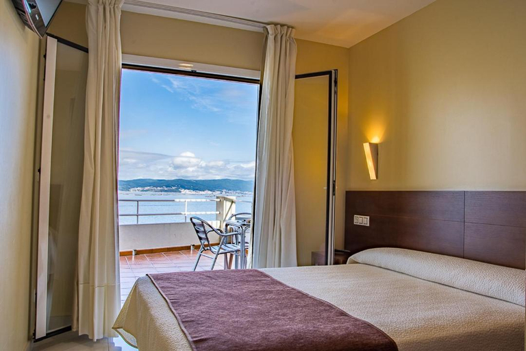 Bedroom 3, Hotel Restaurante Loureiro, Pontevedra