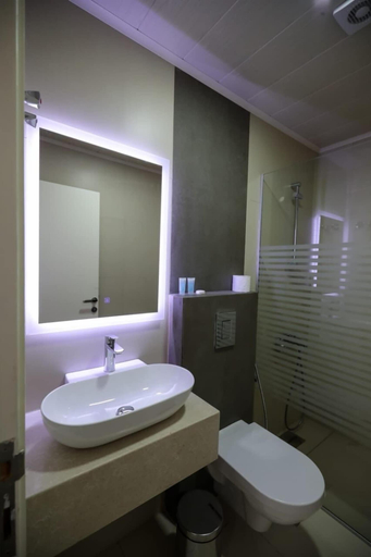Bathroom, La Bonita, Jubail