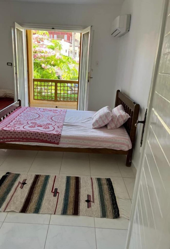 Bedroom 2, Sunny 4-Bedroom Townhouse Families Only, Al-Hammam