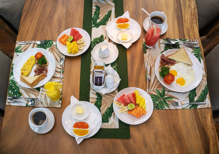 Food & Drinks 4, Sundance Villa in Umalas Panoramic Rooftop Views, Badung