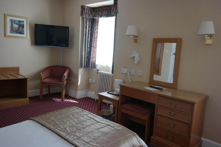 Bedroom 2, The Trouville Bournemouth, Poole