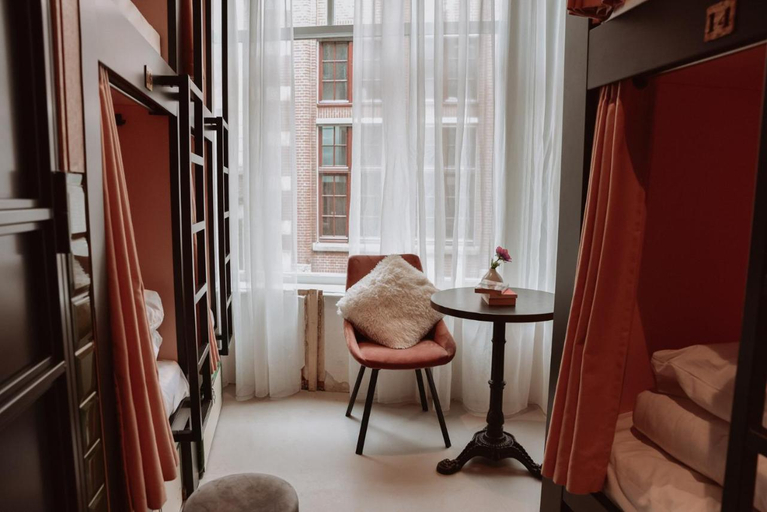 Bedroom 3, Durty Nelly's Inn, Amsterdam