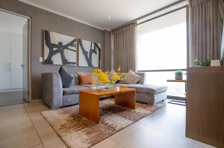 Others 4, Standard Apartment, Very Cosy and Stylish Suitable for a Romantic Outing, City of Johannesburg