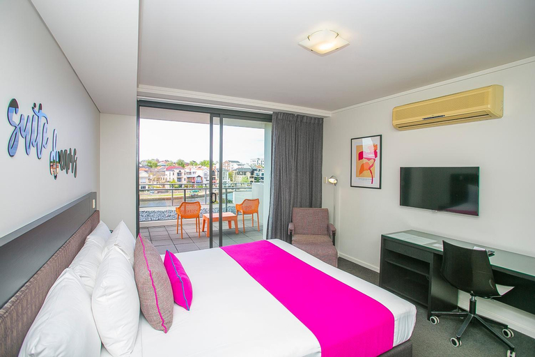 Bedroom 3, East Perth Suites Hotel, Perth