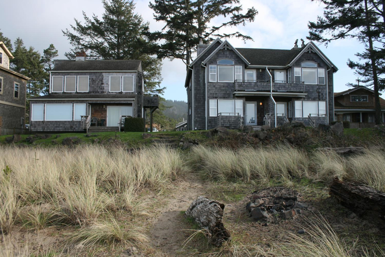 Others 5, The Waves, Clatsop