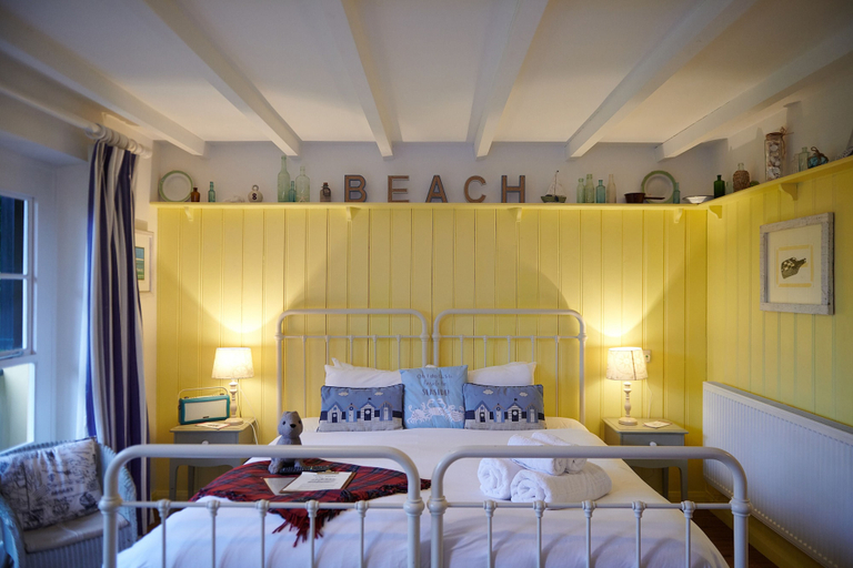 Bedroom 2, The Ness House, Devon
