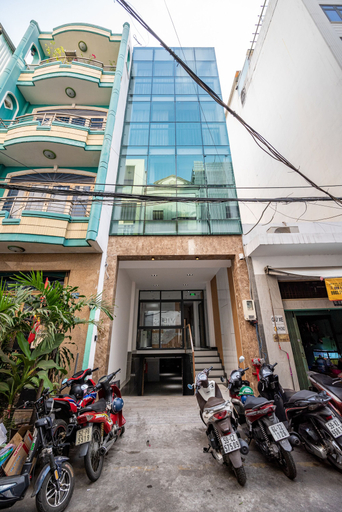 Exterior & Views 2, Cozrum Home - Daisy House, District 1