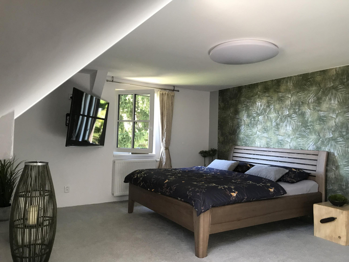 Room 5, Tanvald Lsh141 in Tanvald, Jablonec nad Nisou