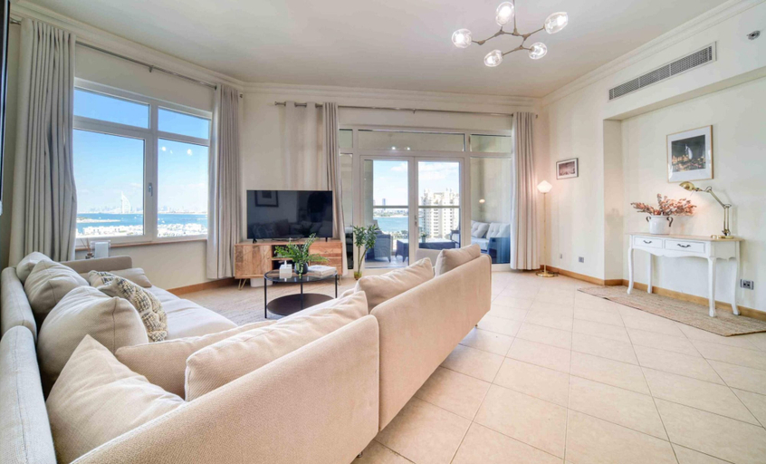 Room 2, Chic Beachside 3BR Living at the Palm, Dubai