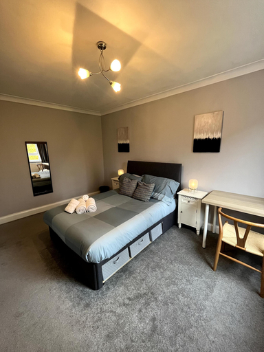 Bedroom 4, 2 Bed Flat - 9-12 Mins to Central London Sleeps 4, London