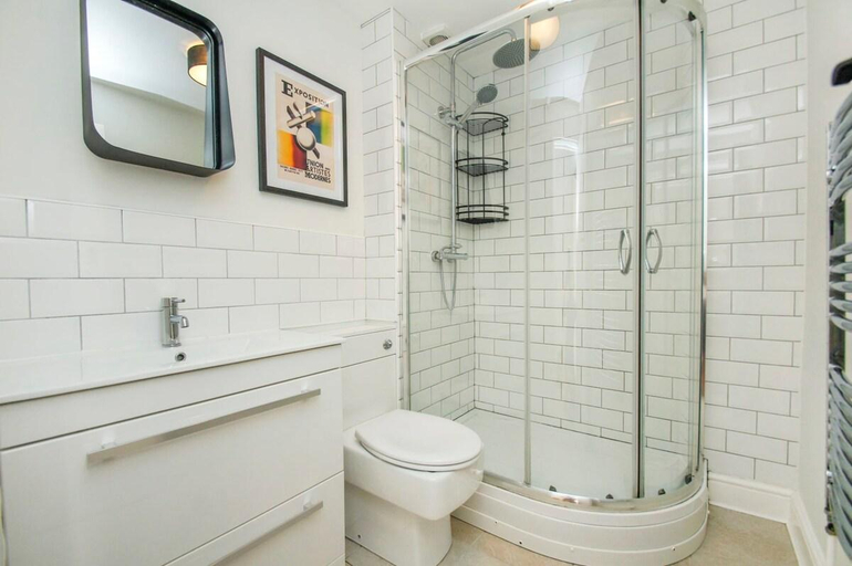 Others 3, Waterloo Apartment | by Brighton Holiday Lets, Brighton and Hove
