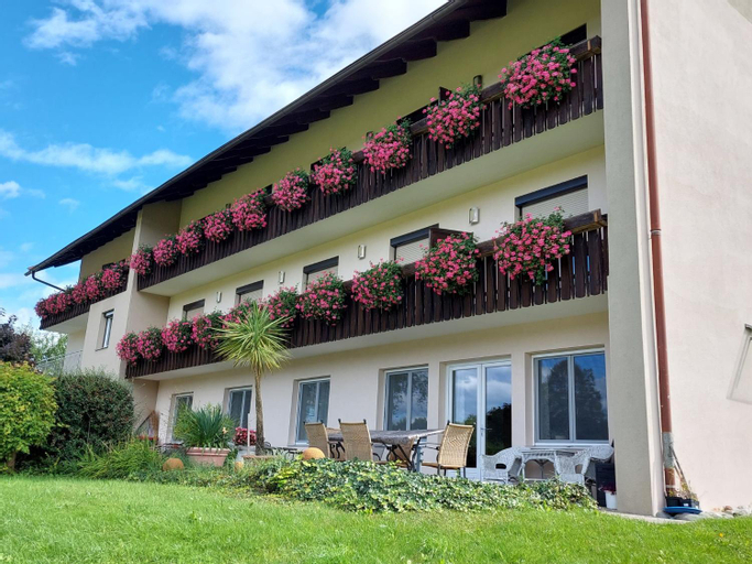 Apartment Juni-Rose by Interhome, Villach Land