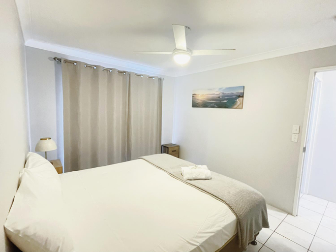 Bedroom 3, Surfers Tradewinds Holiday Apartments, Gold Coast