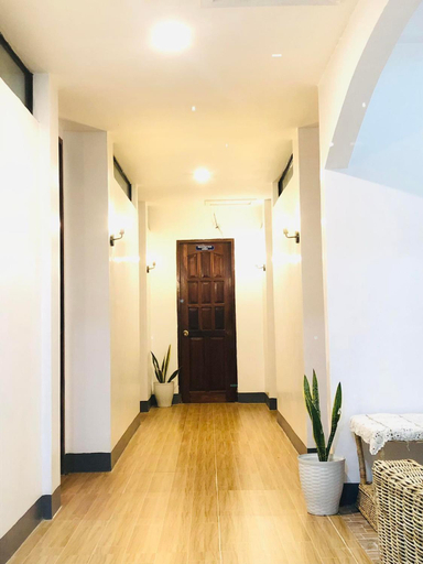 Others 5, WILDROSE INN, El Nido