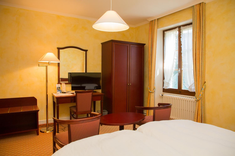 Others 2, Hotel de Bahyse, Pays-d'Enhaut
