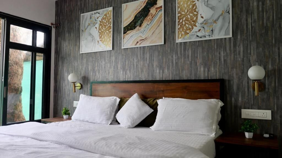 Bedroom 1, CooCasa, Satara