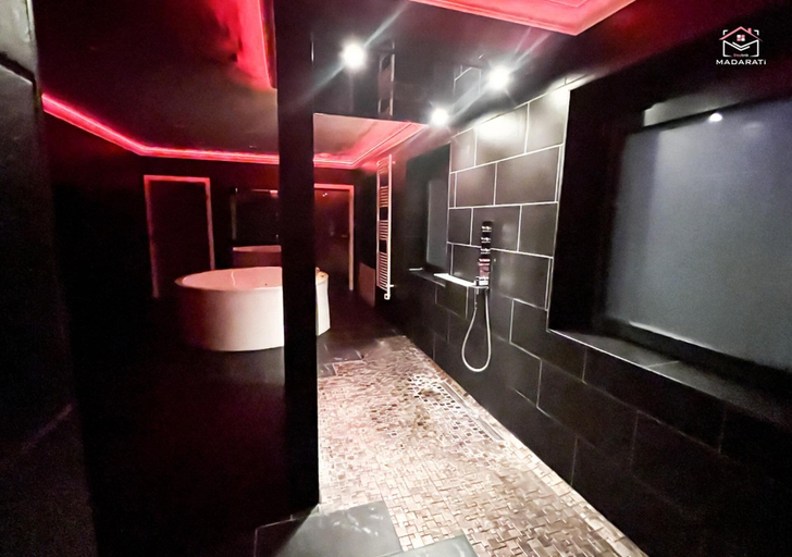 Bathroom 3, Escape to Pottum Luxury Villa, Westerwaldkreis