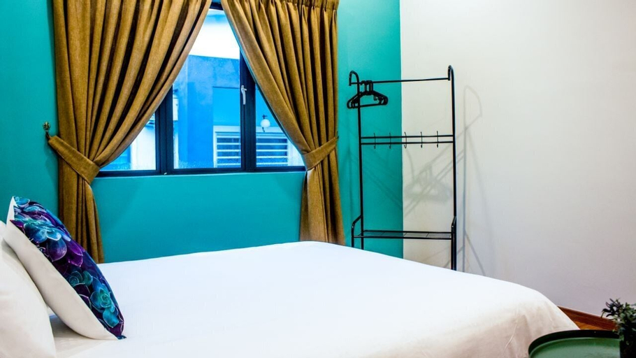 Bedroom 12