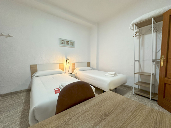 Bedroom 3, Pensión Recogidas, Granada