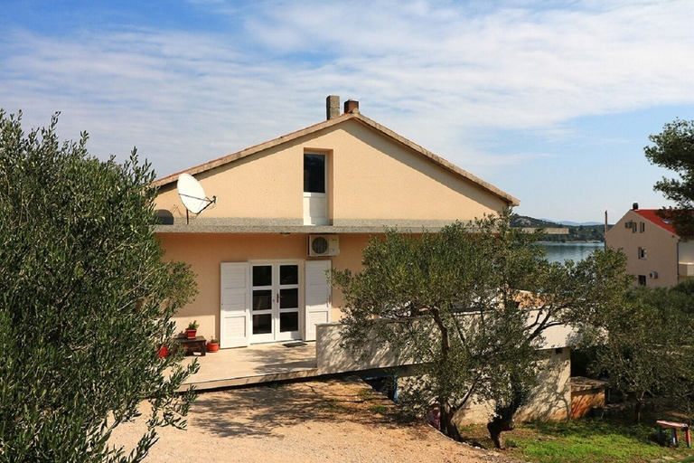 Exterior & Views 2, Martina - Large and Comfortable Apartments - SA2, Murter