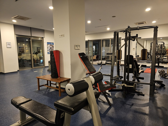 Sports facility 3, Perfect Residence Taksim with pool, Beyoğlu