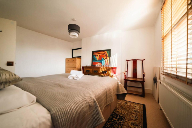 Bedroom 2, Stylish 2 Bedroom Flat in Camden Town, London