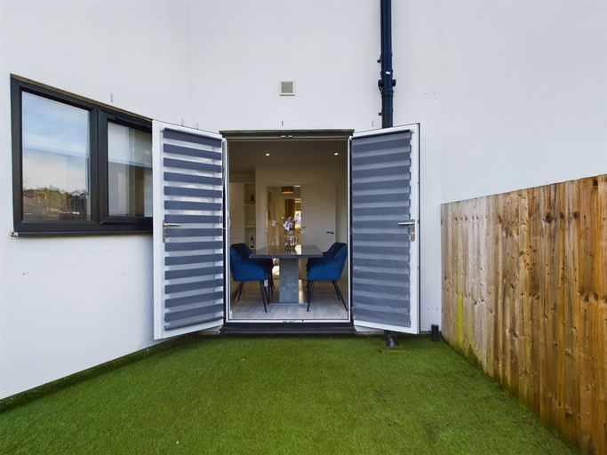 Exterior & Views 2, Cosy and Luxurious House for 10 Guests in Darwen, Blackburn with Darwen
