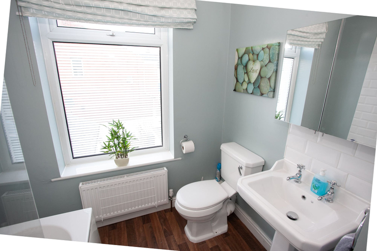 Bathroom 3, Haven 3 Bedroom House in Whalley, Lancashire