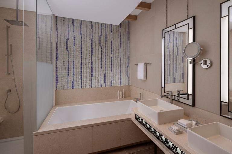 Bathroom 5, Marriott Marquis Dubai Creek, Dubai