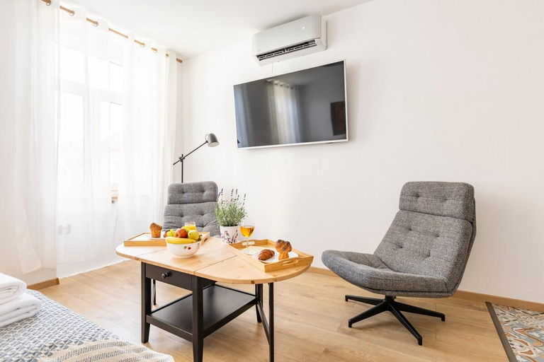 Others 4, Cozy&Quiet, 24h check in, free parking, Zagreb