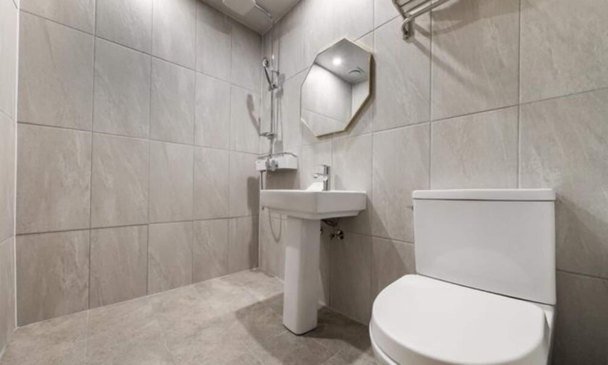 Bathroom, Brown Dot Hotel Suwon Jeongja Branch, Suwon