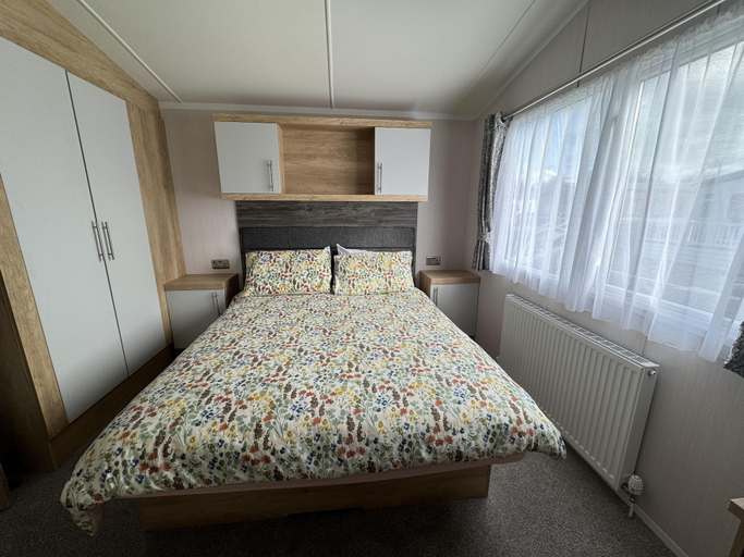 Bedroom 2, Beautiful 2-bed Holiday Home, Kent