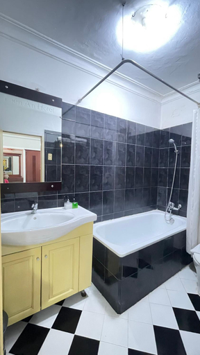 Bathroom 3, Gold hotel Saigon, District 1