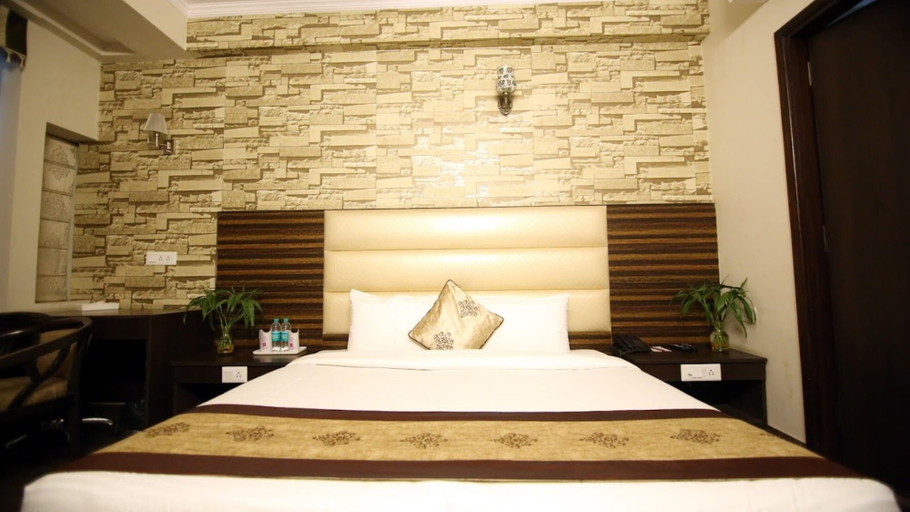 Bedroom 3, New Rousha Inn Ghaziabad, Gautam Buddha Nagar