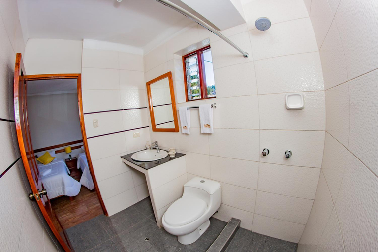 Bathroom, Cusco House, Cusco