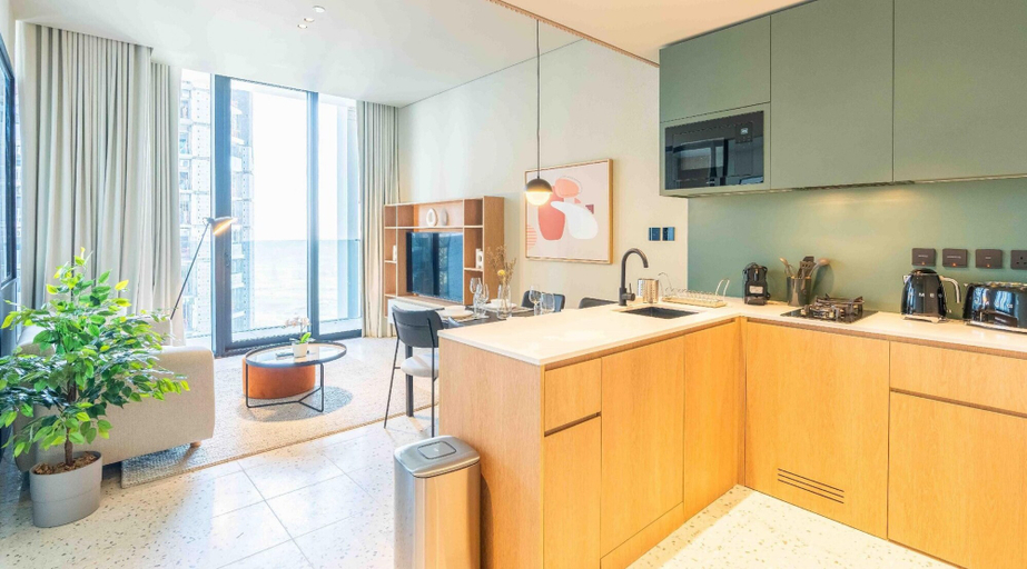 Room 3, Sleek 1BR w Balcony in Business Bay, Dubai