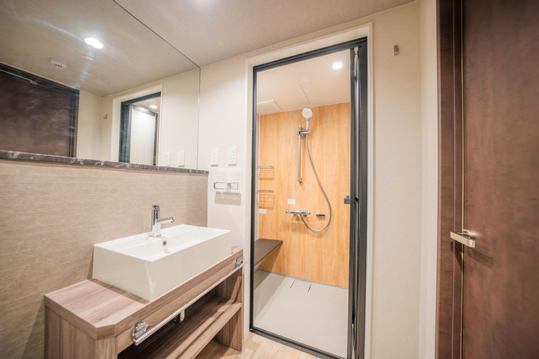 Bedroom 4, Minn Ueno Iriya, Taitō