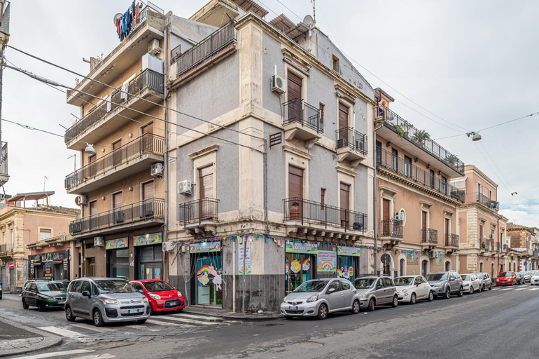 Others 3, GuestHost - Catania Central and Comfy Apartment, Catania
