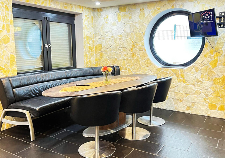 Dining 4, Escape to Pottum Luxury Villa, Westerwaldkreis