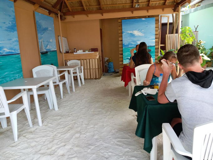 Food & Drinks 4, Rasrana Lodge, North Ari Atoll