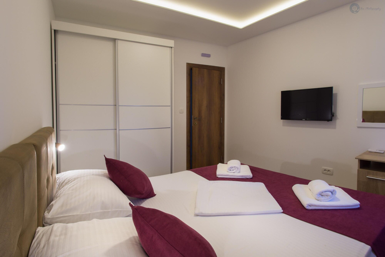 Bedroom 2, Villa Marco Polo With Swimming Pool