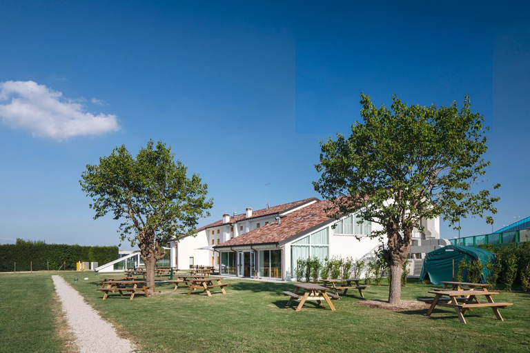 Others 5, Nomad Hostel, Treviso