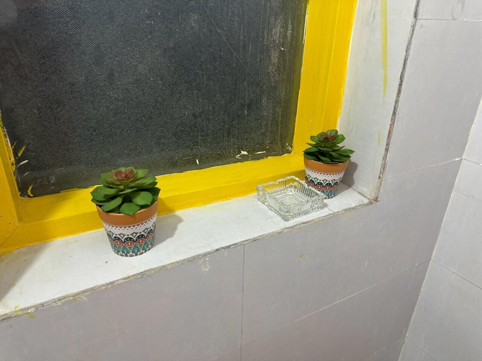 Bathroom 4, Hotel Melosaa, Gautam Buddha Nagar