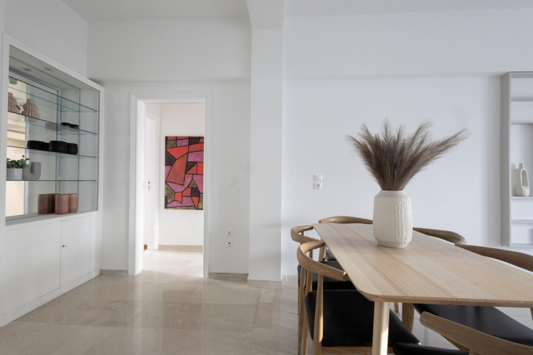 Room 5, Charming Seaside Apartment Elegant 2BR in Glyfada, Attica