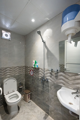 Bathroom 4, Easy Trip Desert Camp, Dubai