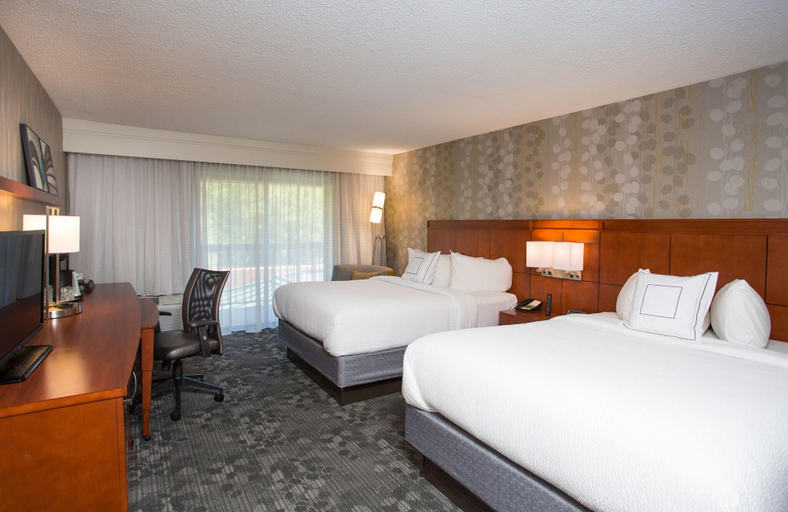 Bedroom 4, Courtyard by Marriott Boston Westborough, Worcester